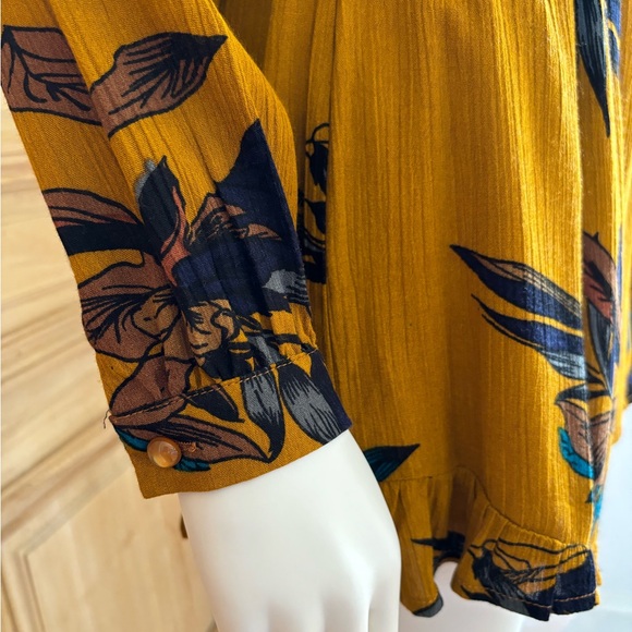 BLU SPERO NWOT boho floral romper - Picture 4 of 4